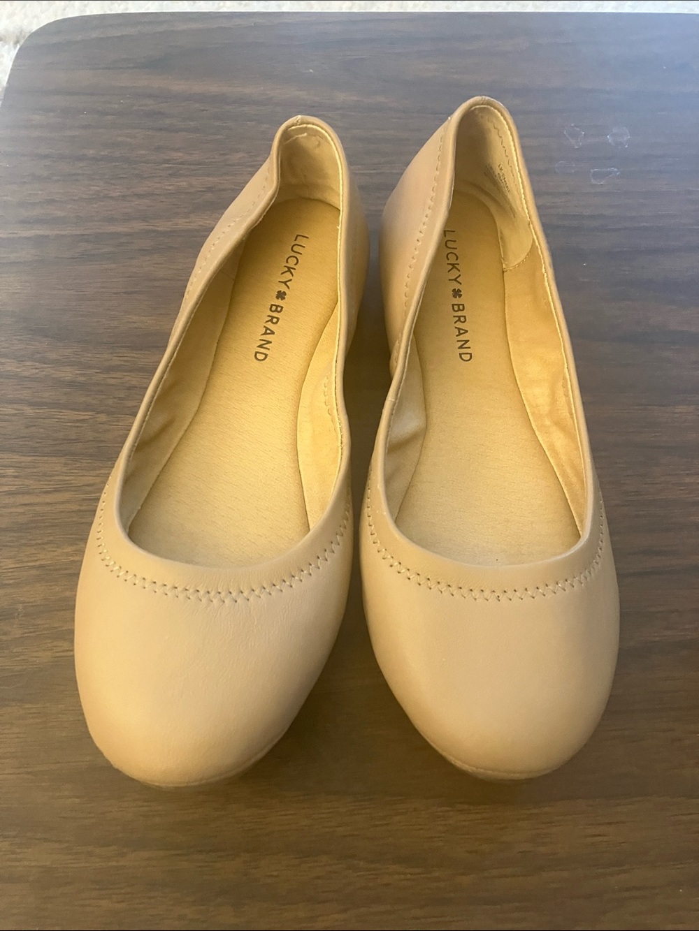 Lucky Brand Women’s Beige Ballet Flats